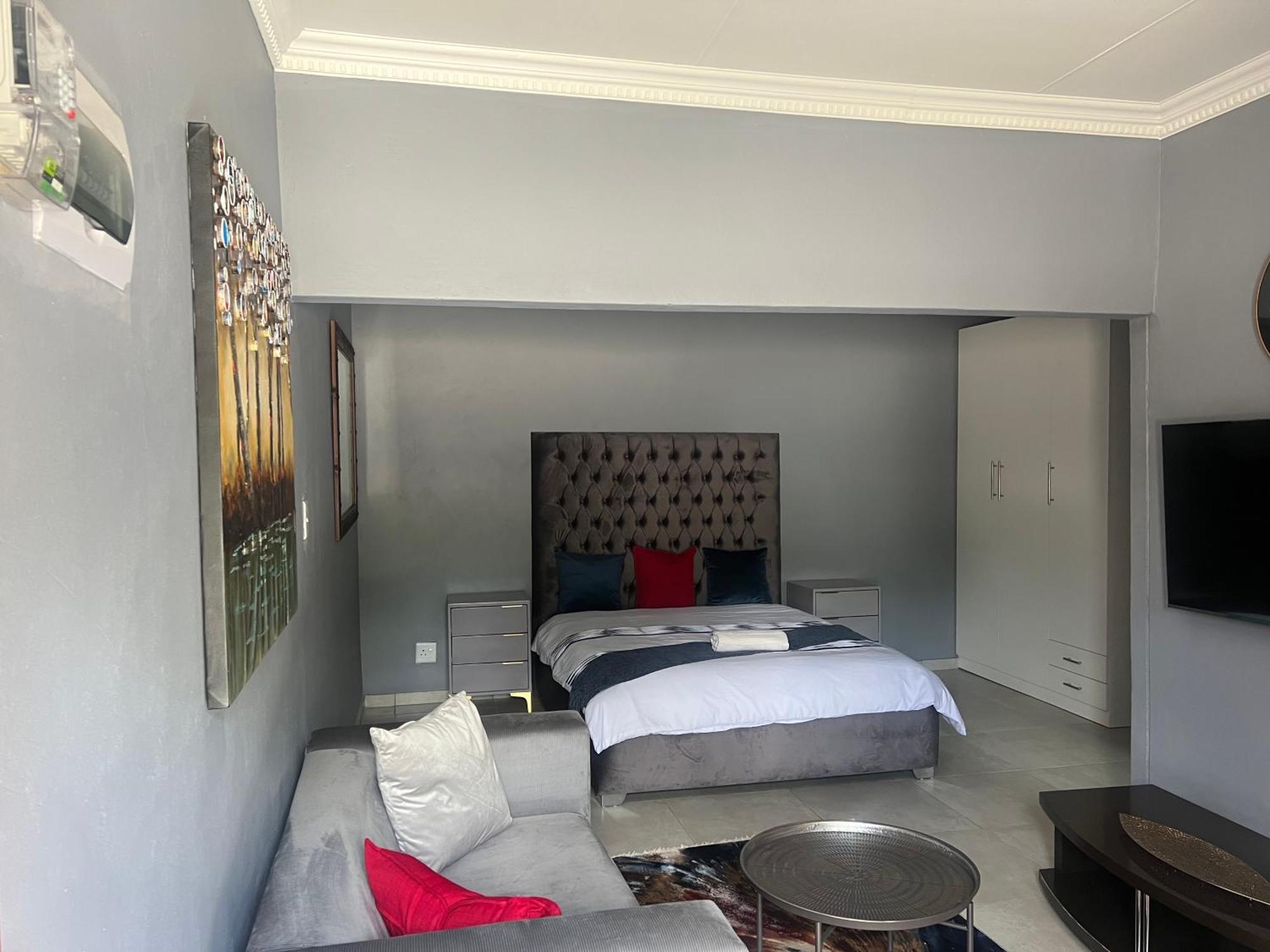 Hotel Ubuntu Lifestyle Estate Krugersdorp Exterior foto