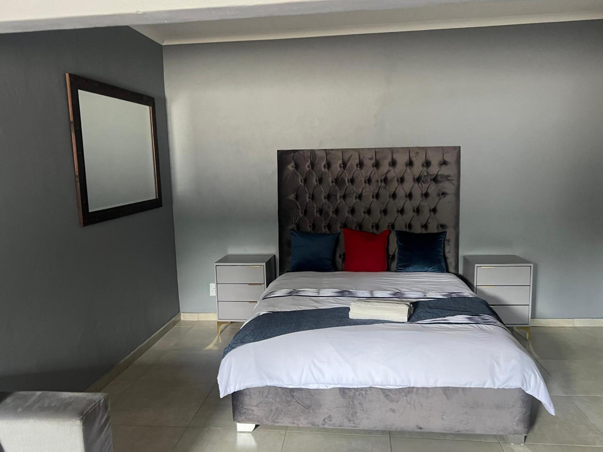 Hotel Ubuntu Lifestyle Estate Krugersdorp Exterior foto