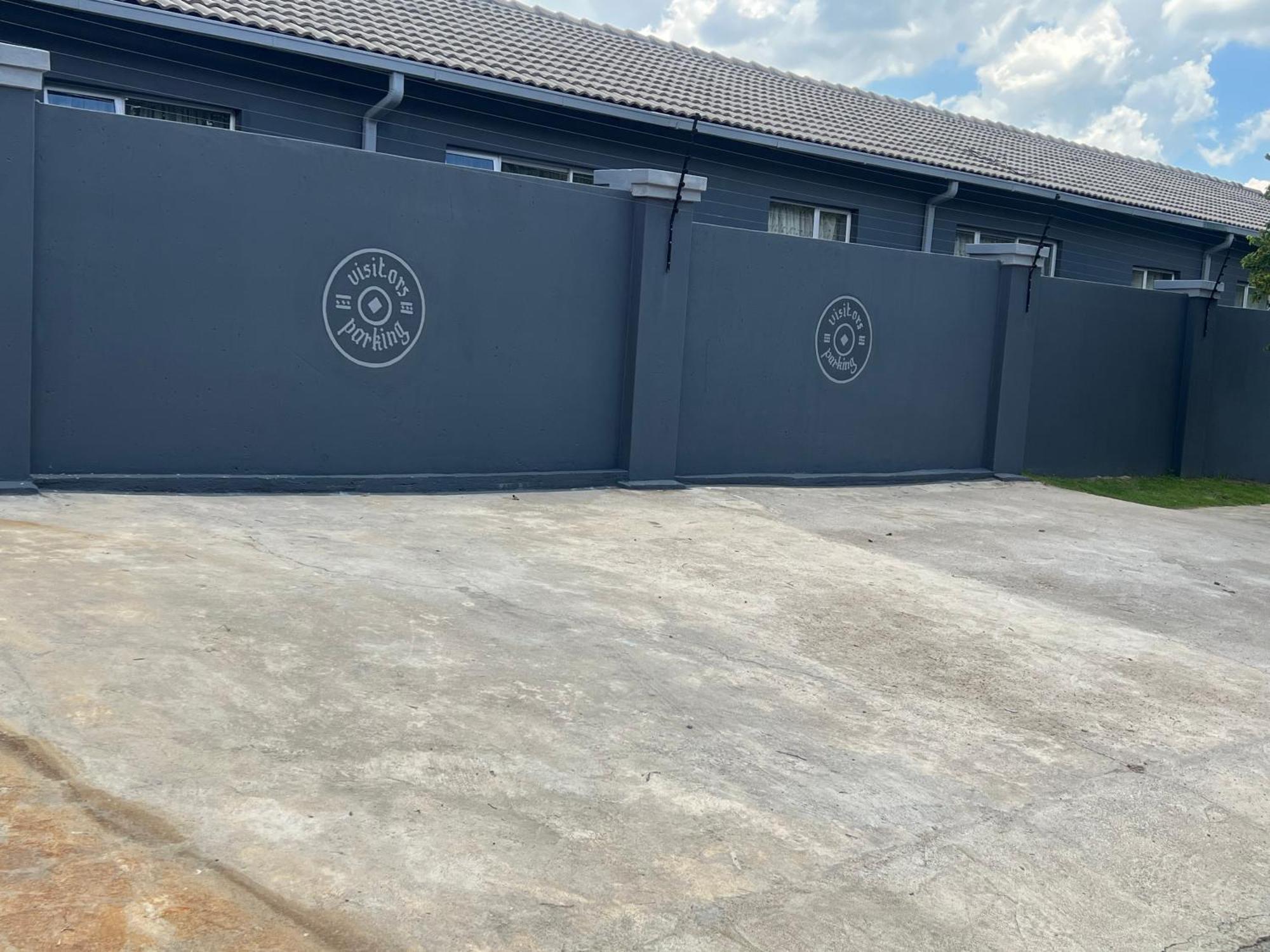 Hotel Ubuntu Lifestyle Estate Krugersdorp Exterior foto