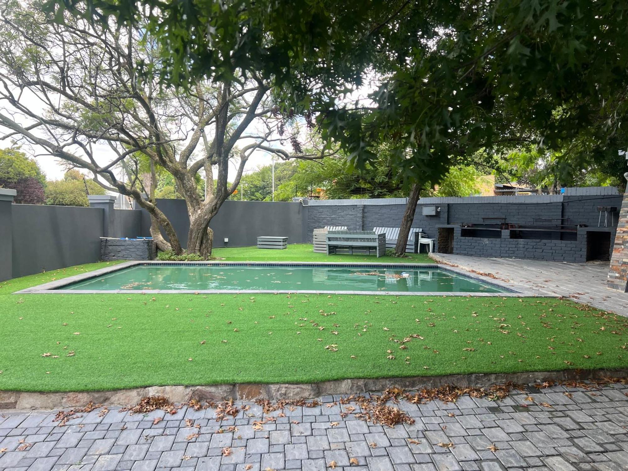 Hotel Ubuntu Lifestyle Estate Krugersdorp Exterior foto