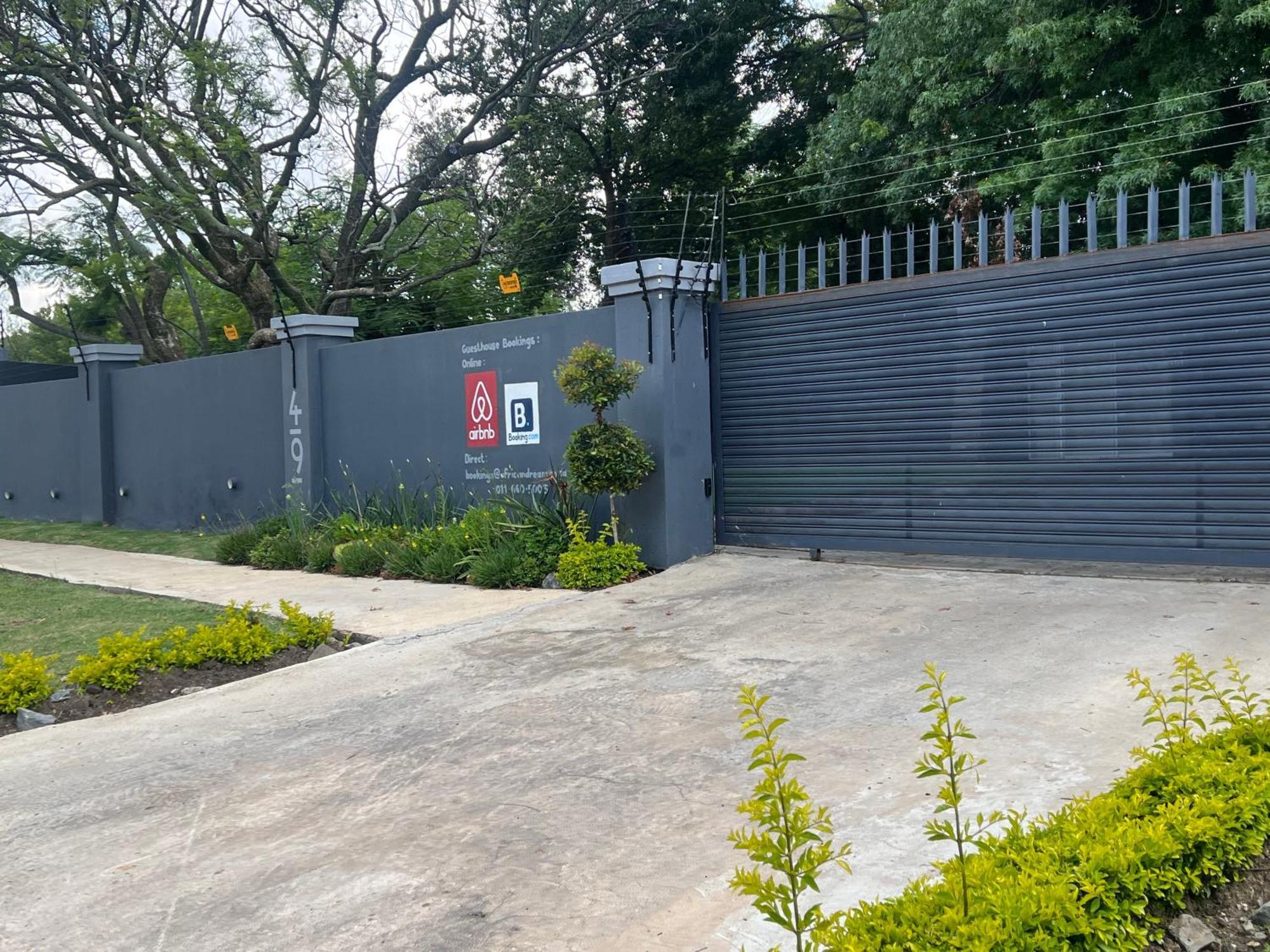 Hotel Ubuntu Lifestyle Estate Krugersdorp Exterior foto